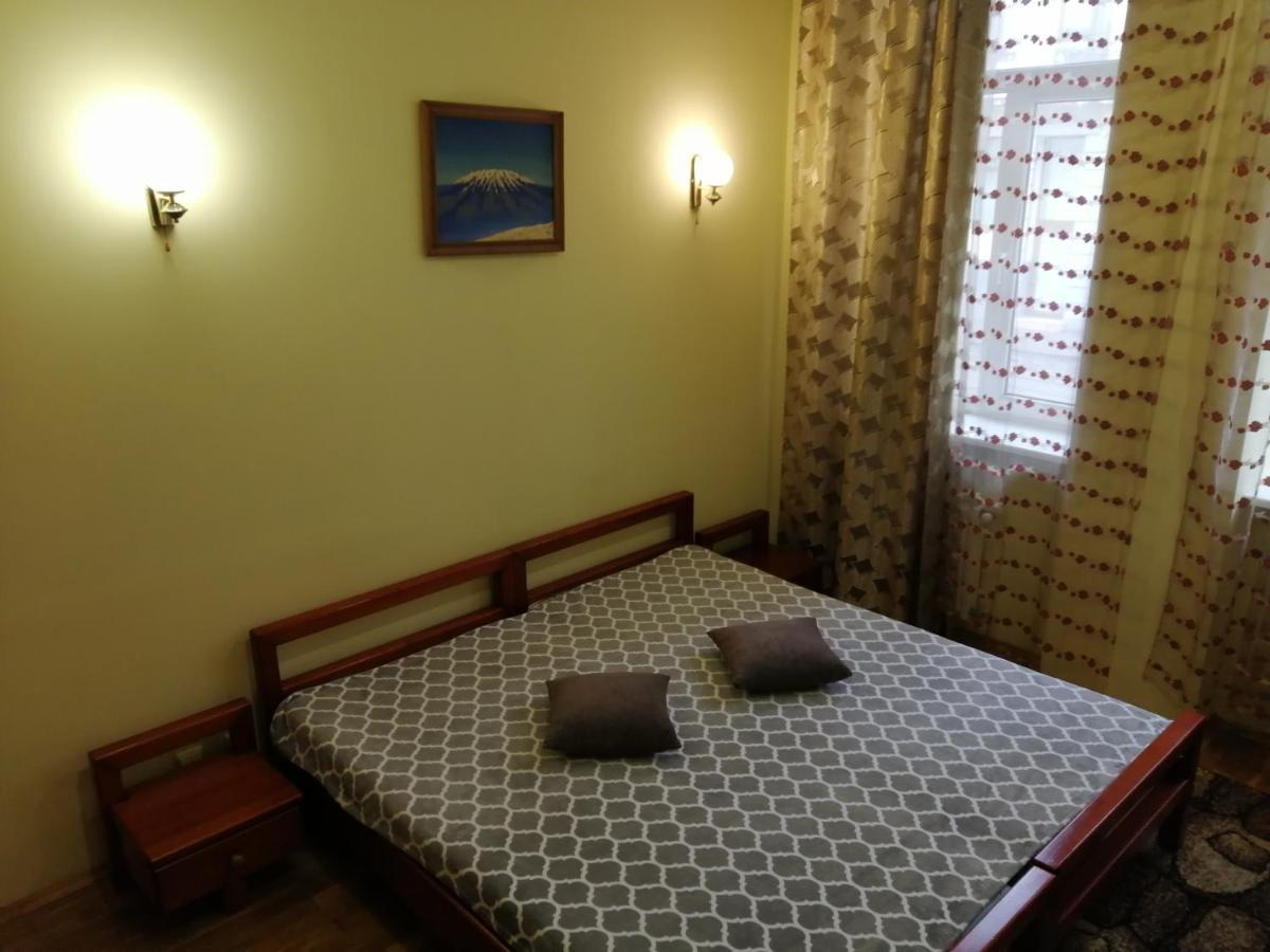 Apartament-Minihotel Elpida Lviv Buitenkant foto