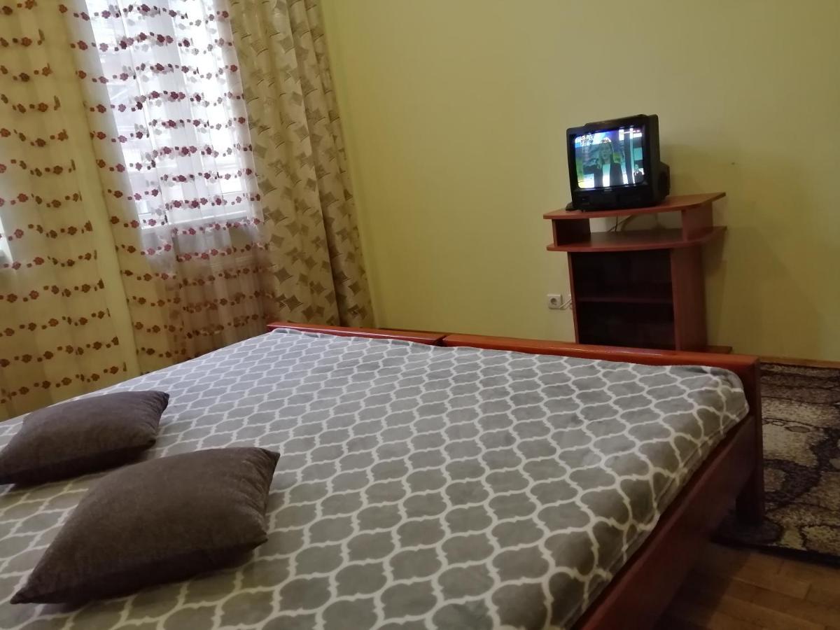 Apartament-Minihotel Elpida Lviv Buitenkant foto