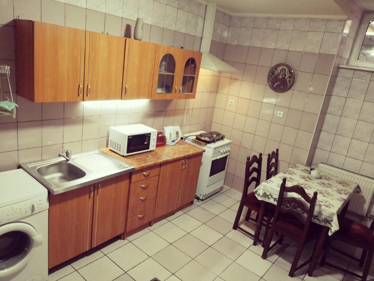 Apartament-Minihotel Elpida Lviv Buitenkant foto