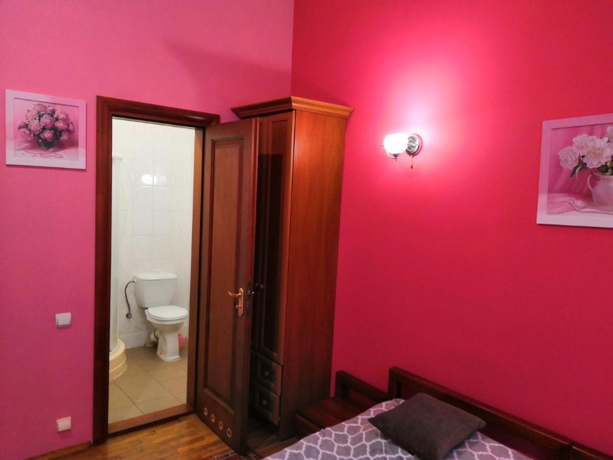 Apartament-Minihotel Elpida Lviv Buitenkant foto
