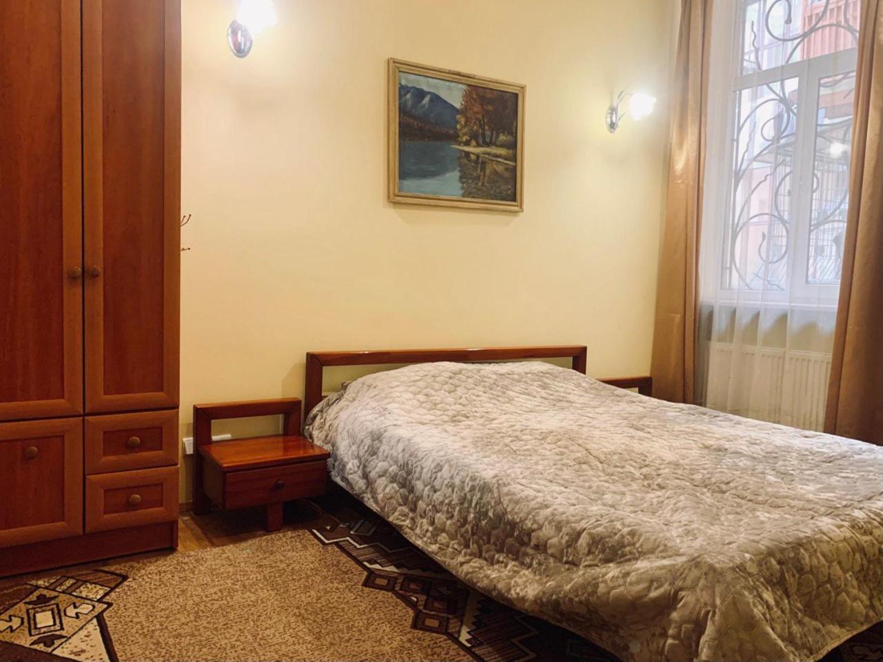 Apartament-Minihotel Elpida Lviv Buitenkant foto