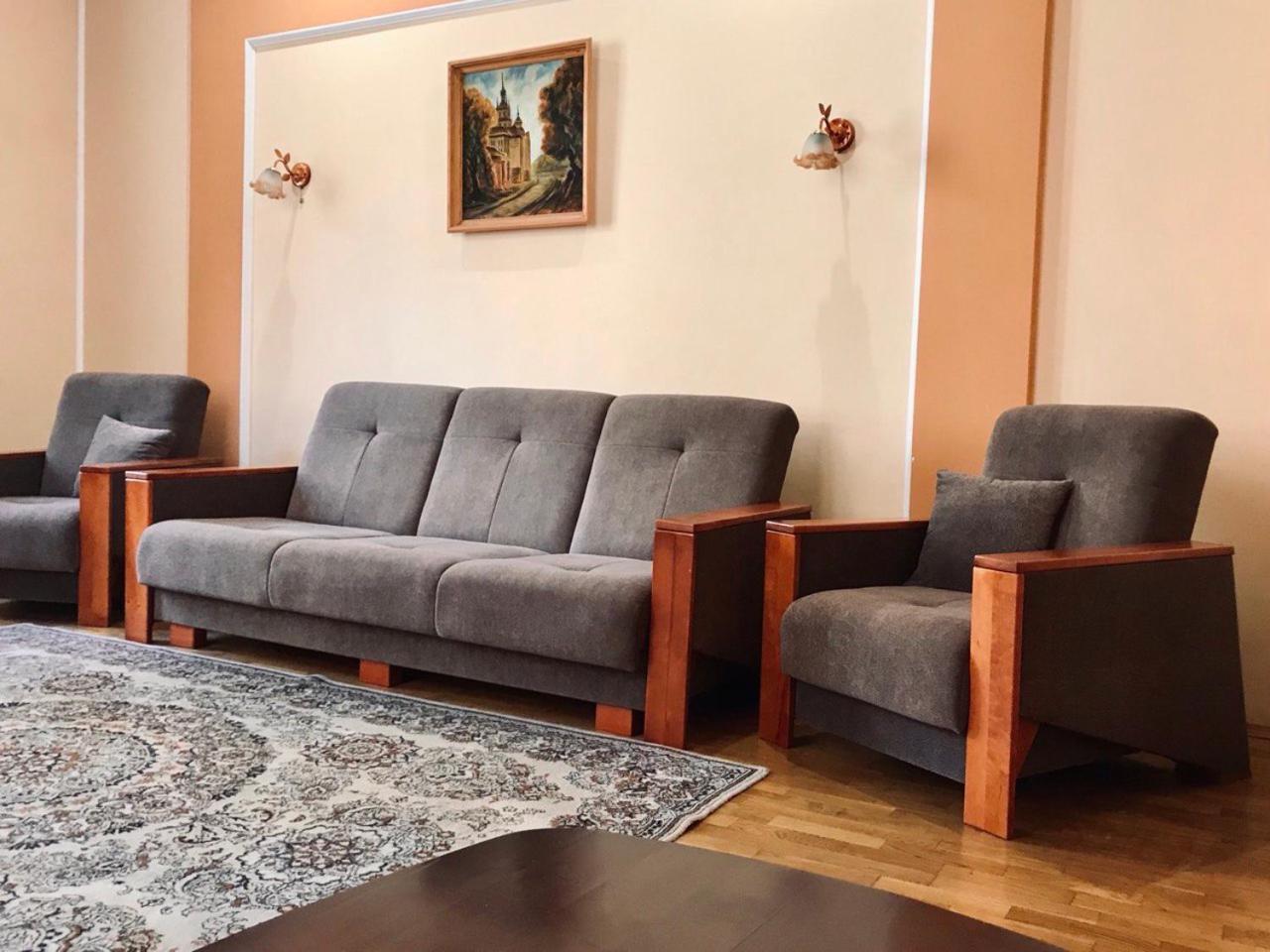 Apartament-Minihotel Elpida Lviv Buitenkant foto