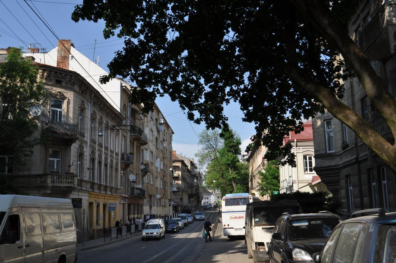 Apartament-Minihotel Elpida Lviv Buitenkant foto